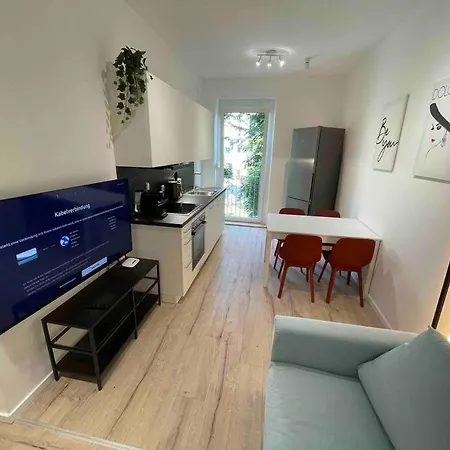 Brunhilde - Messe - 59 M² * Грац
